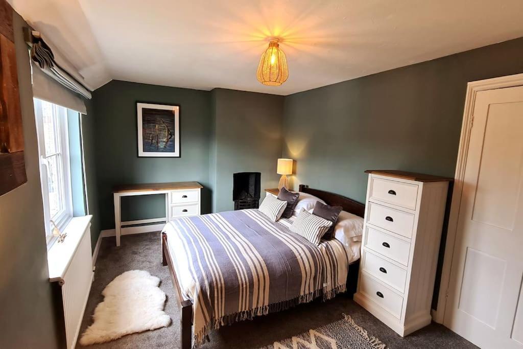 Gorgeous Two Bedroom House In Ely Buitenkant foto