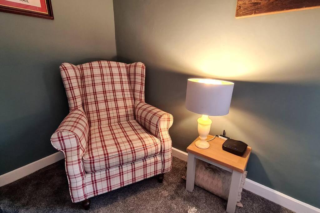 Gorgeous Two Bedroom House In Ely Buitenkant foto
