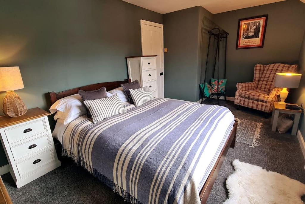 Gorgeous Two Bedroom House In Ely Buitenkant foto